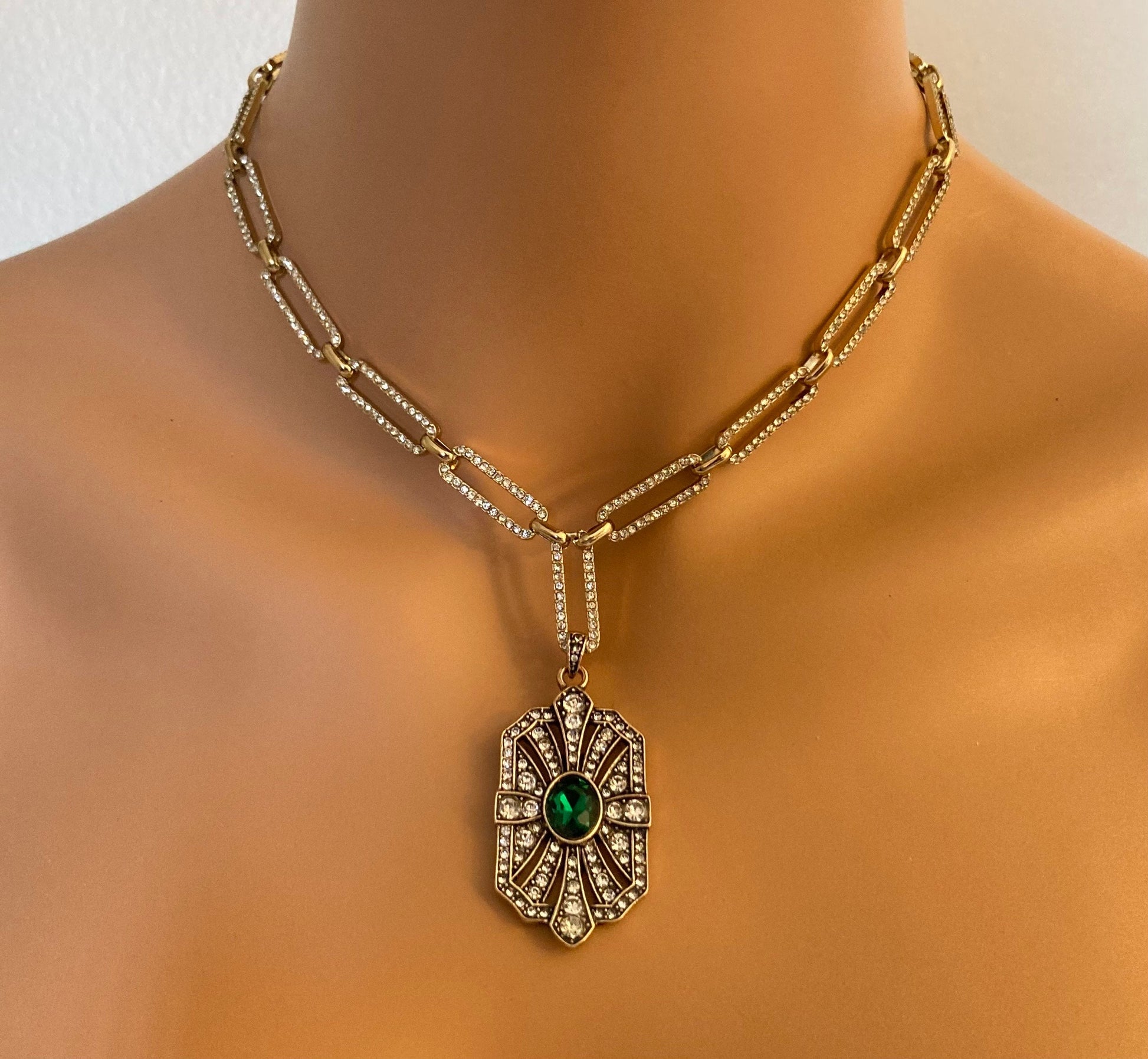 Gold Art Deco Necklace with Emerald Green and clear rhinestones Edwardian Necklace delicate historical wedding jewelry cosplay vintage antiq